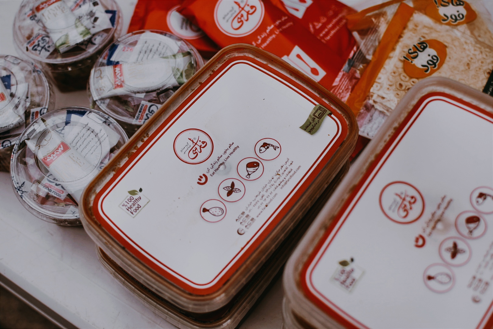 غذای سالم در عطارد؛ در خانه‌ی دوم چه می‌خوریم؟!