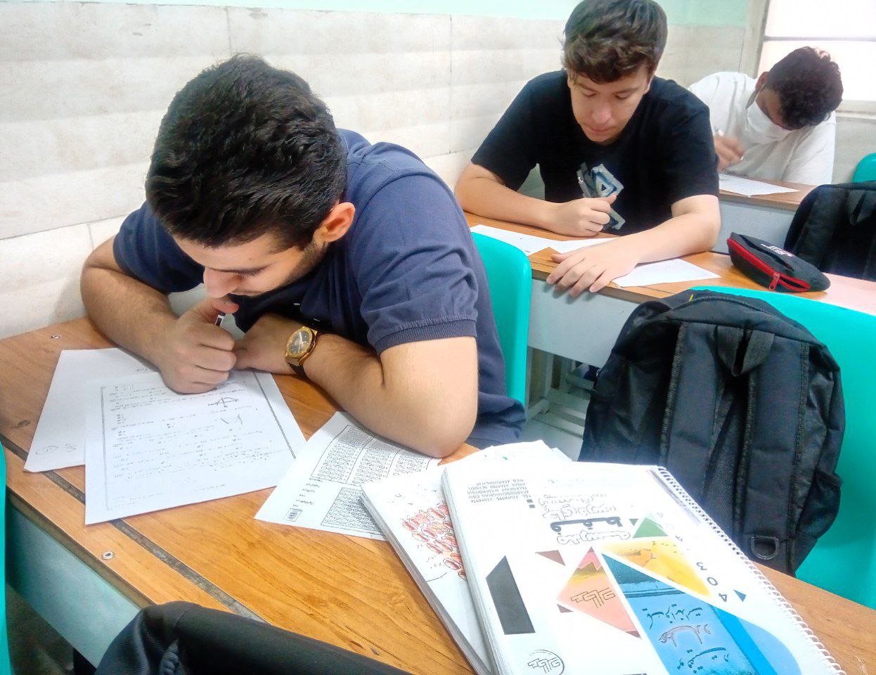 پایه دوازدهمی ها با آزمون صبحگاهی خود را ارزیابی می کنند