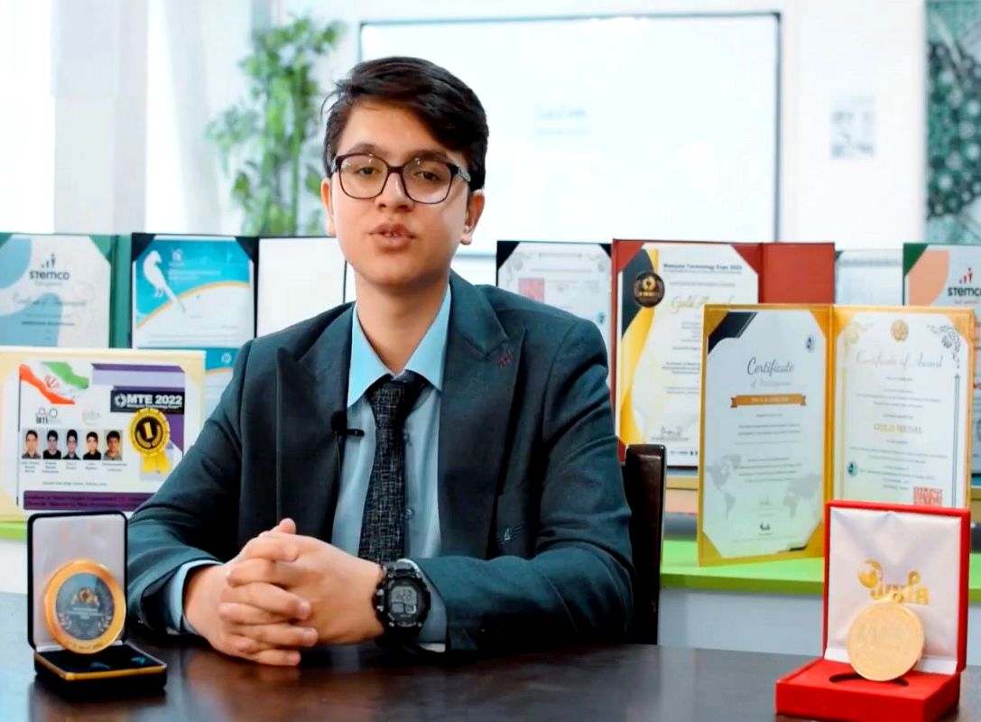 نخبه عطاردی با کلکسیونی از افتخارات کشوری و بین المللی از دلایل موفقیتش می گوید!