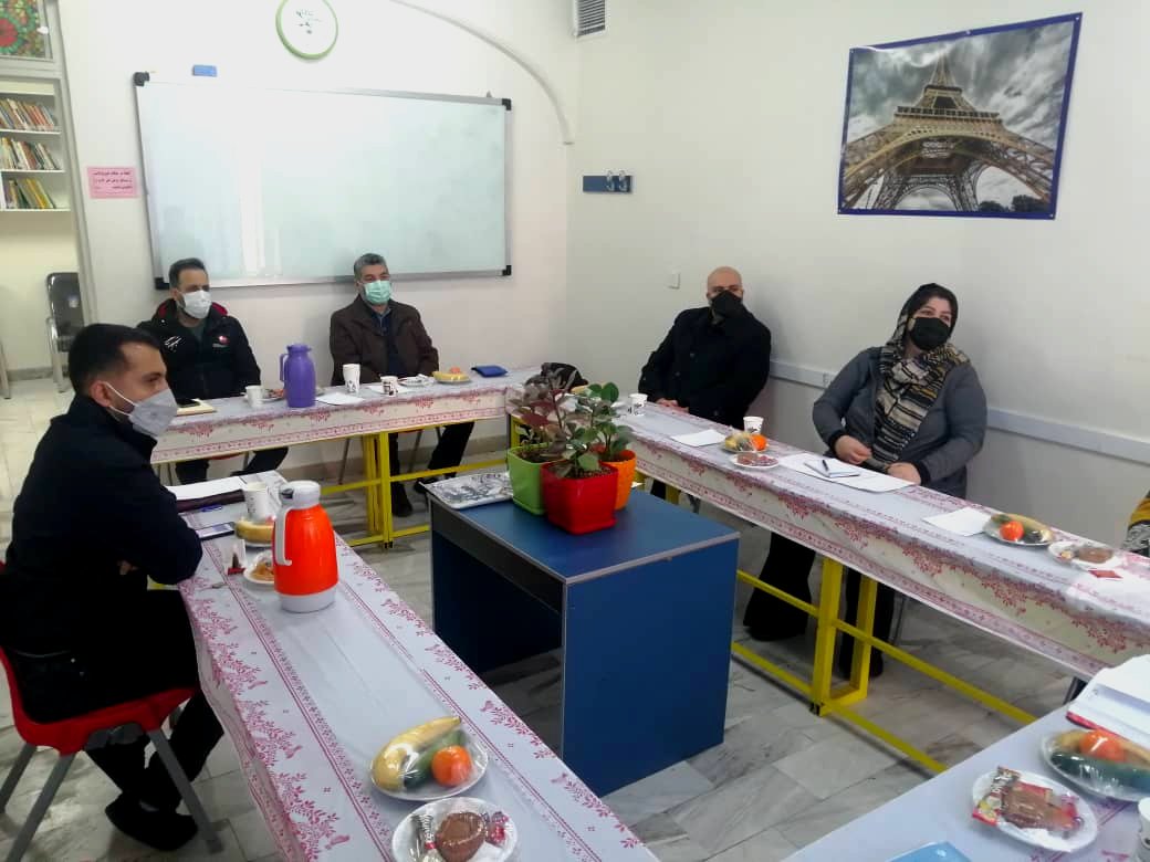 برگزاری جلسه انجمن و اولیا و مربیان