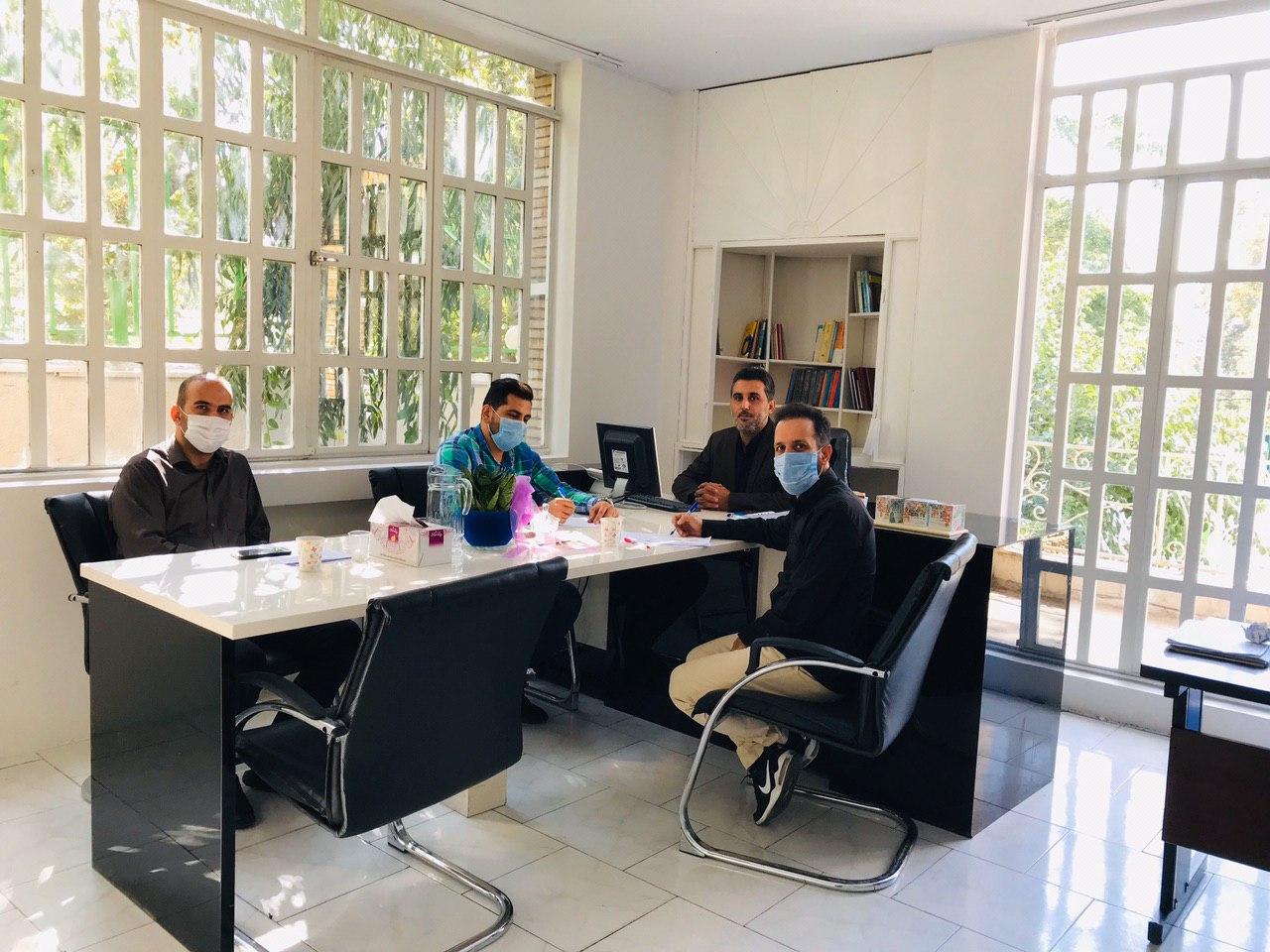 برگزاری جلسه شورای آموزش دبیرستان عطارد با تصمیمات مهم آموزشی