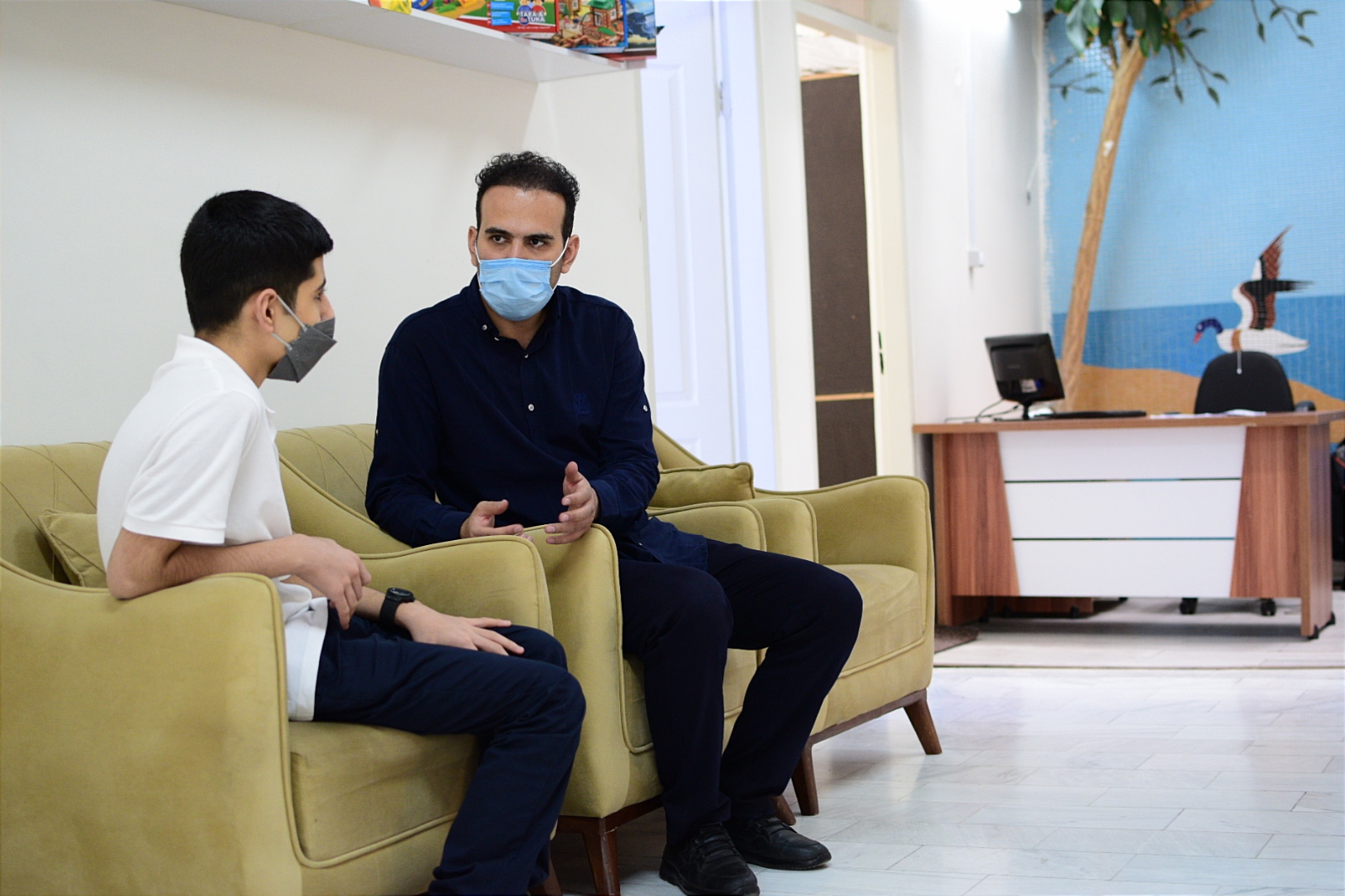 جلسه مشاوره فردی دانش آموزان دوره اول دبیرستان عطارد