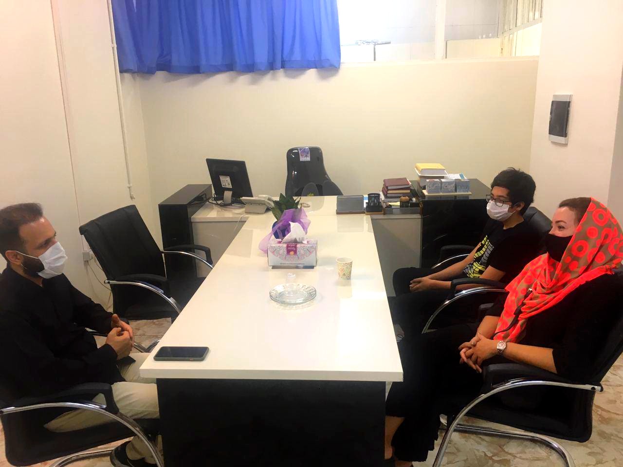 جلسه مشاوره اولیای محترم دانش آموزان با مسئول آموزش و مشاوران تحصیلی پایه ها