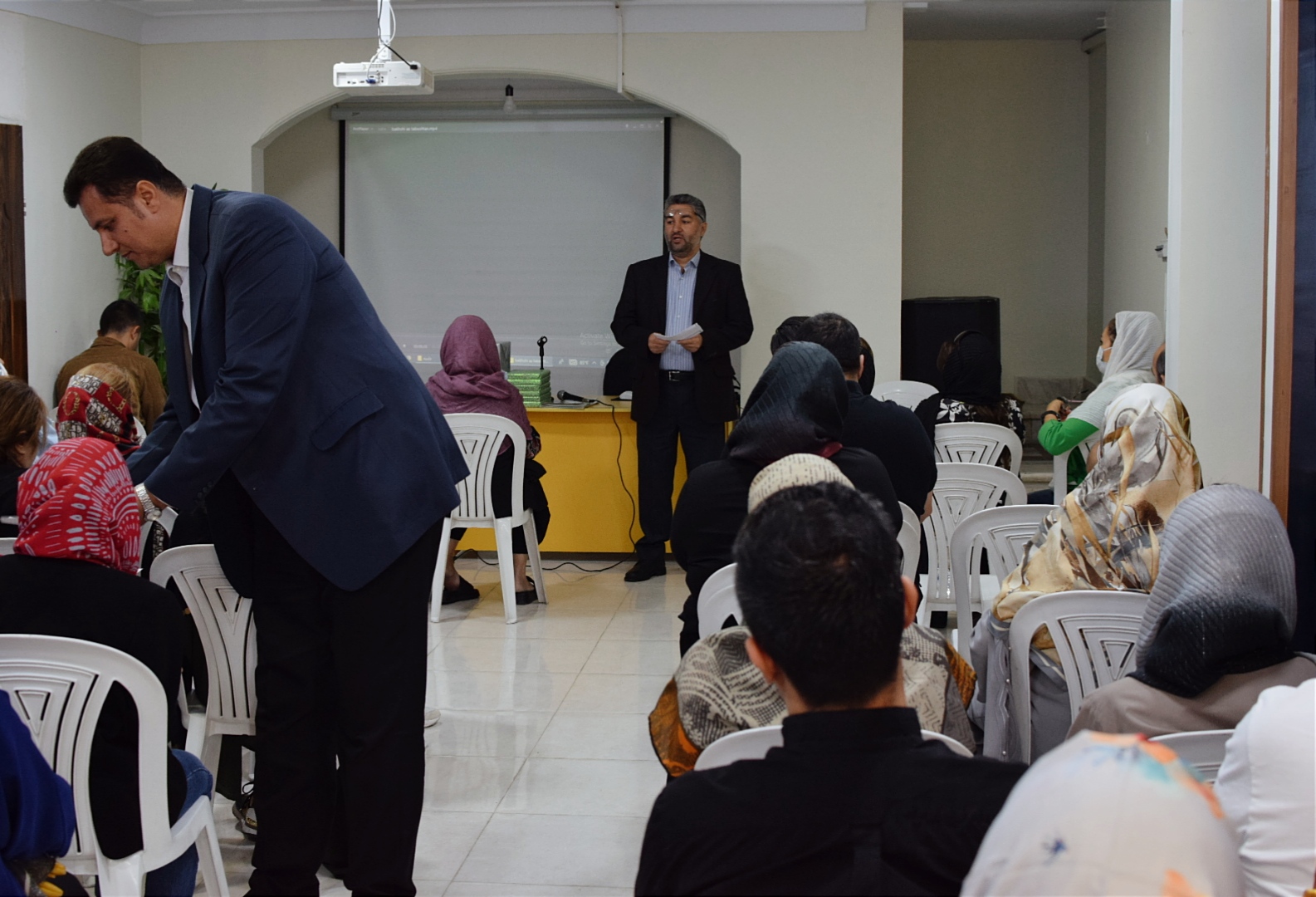 انتخابات انجمن اولیاء و مربیان عطارد برگزار شد